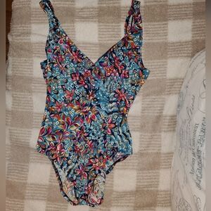 💸 5 for $20 | Vintage Lands' End Floral One Piece V-Neck Swimsuit